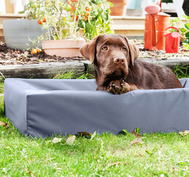 Bia Bed Outdoor Hundeseng – Holdbar og Værbestandig Hundeseng, Ideell for Utendørsbruk