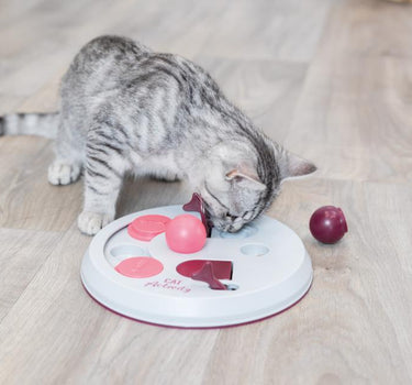 Trixie Cat Activity Flip Board strategispill