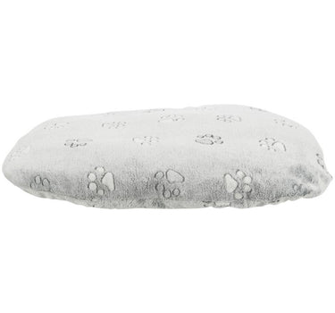 Trixie Nando-pute, oval